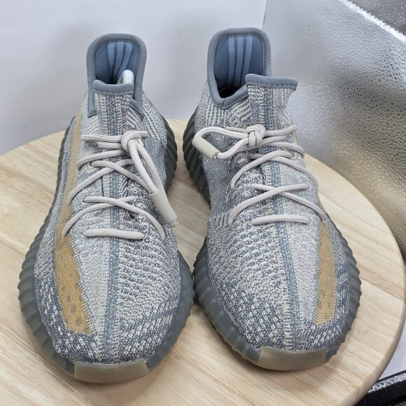 Size 10.5 - adidas Yeezy Boost 350 V2 Low Israfil - Picture 4 of 12